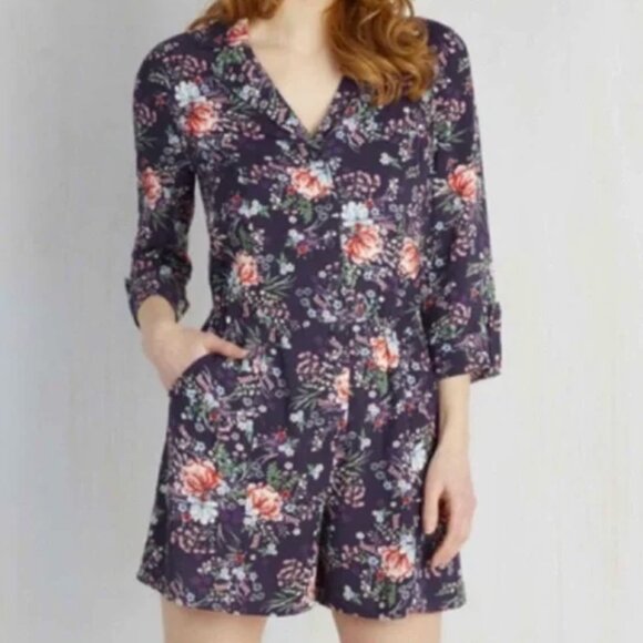 ๐ 2/$25 ModCloth So Field With Joy Purple Floral Romper - Picture 1 of 6